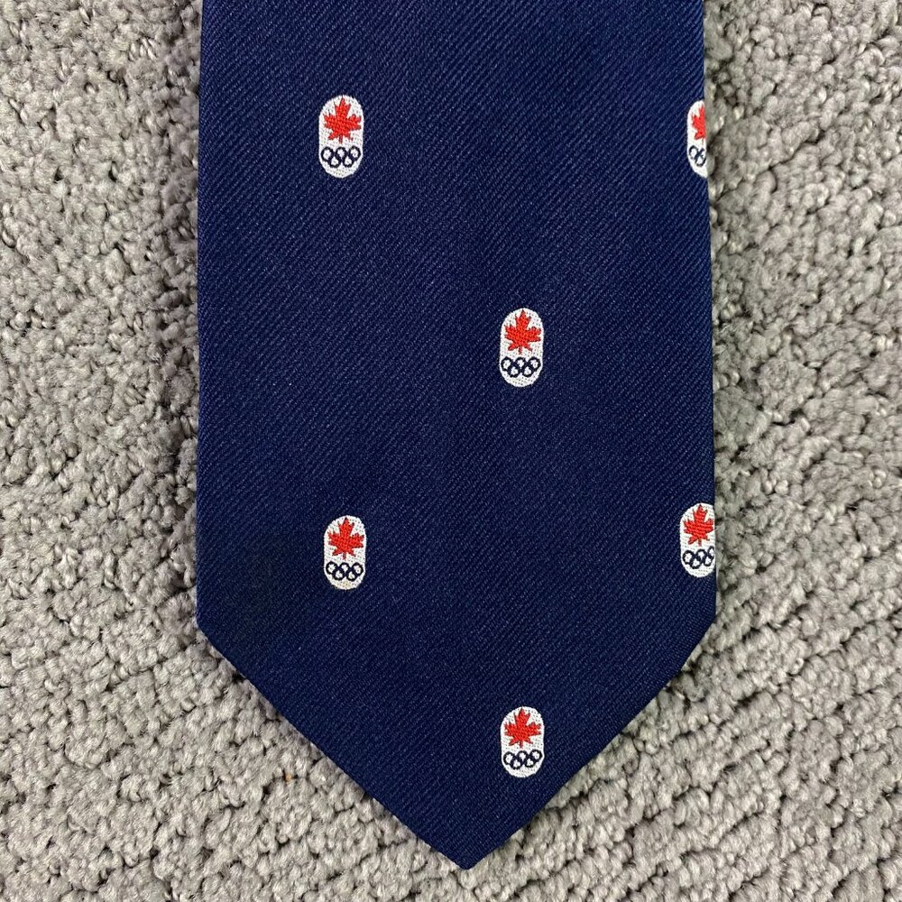 Vintage Canadian Olympics Tie Necktie Team Canada 70s 80s Short